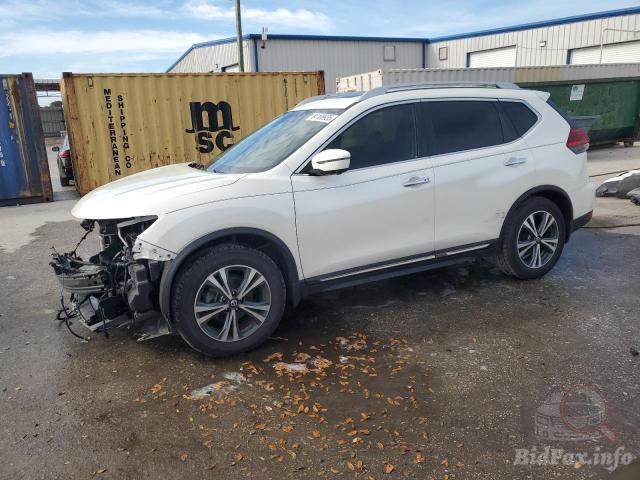 2017 NISSAN ROGUE