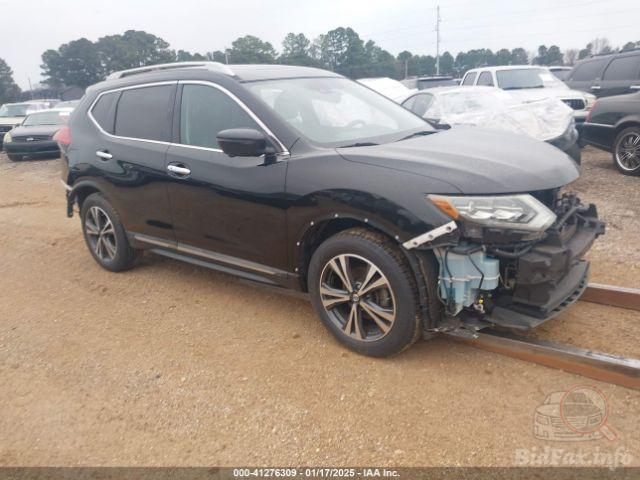 2017 NISSAN ROGUE