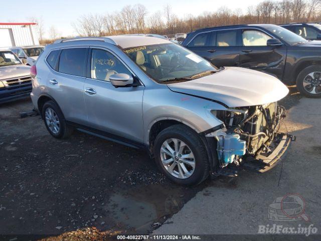 2017 NISSAN ROGUE
